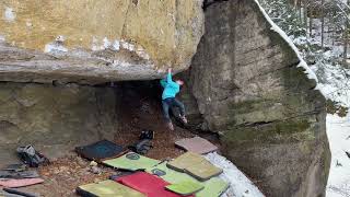 Video thumbnail of Marylin, 8A+. Labák