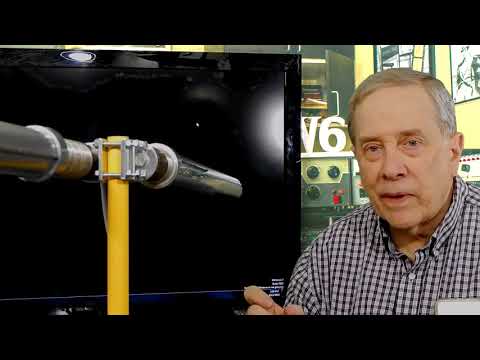 Ham Radio Basics--Jim W6LG Uses A Short Dipole To Demonstrate How A Dipole Functions