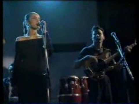 Sade Live 1st ever TV performance of Mr Wrong '83 ft Paul Cooke on drums