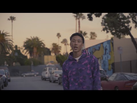 Tyler Loyal - Hit Me (feat. Jay Critch) (Music Video)