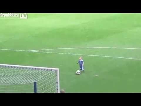 Goal di Josh, bambino del Chelsea