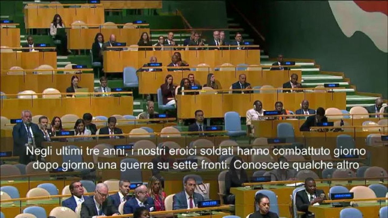Netanyahu all'Onu mostra un cercapersone: Sicuramente Hezbollah se li ricorda