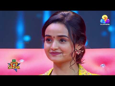 യമുന തീരത്ത്‌ നിലാവ് തെളിയിച്ച് ശിവകാമി