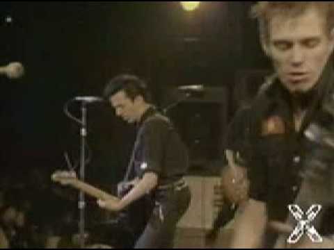 Clash - I Fought The Law (live)