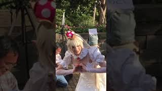 【爆乳】金髪北欧美人によるキングテレサのおっぱいがエロすぎるwwww【コスプレ】Bronds Beautiful woman