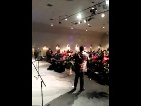 William Demps accompanied by Pastor Michael Lampkin - Medley  Big Game Gospel Concert