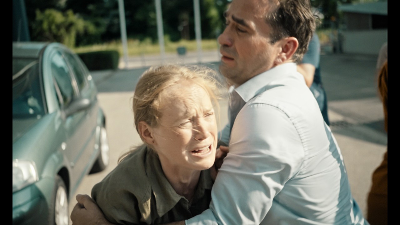 Miniature de la vidéo FATHER de Tereza Nvotová - Bande-annonce officielle VOSTFR du film Otec