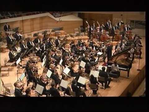 Helene GRIMAUD plays Beethoven Piano Concerto No.5-3st.mov