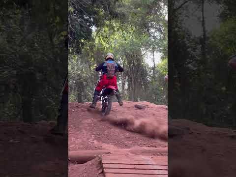 Aí uma crf310 tremendo a terra em Floresta-Pr.      #braaapbrasil #brappp #enduro #crf250 #crf300l