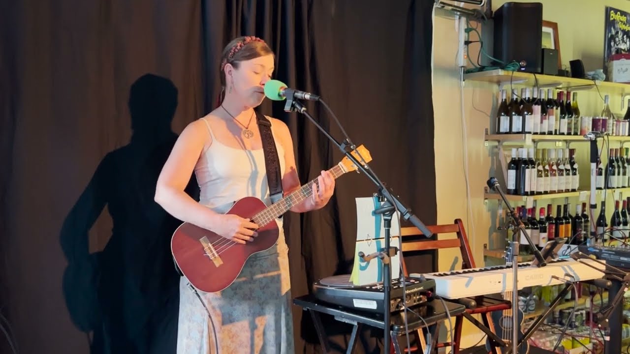 Promotional video thumbnail 3 for Annie Sea Music