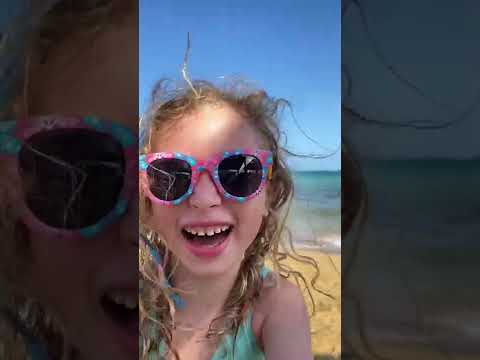 Giorgia fa arrabbiare la mamma e da uno schiaffo a Salvo! #shorts