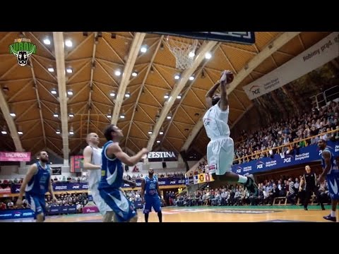 Mardy Collins - zwód i wsad - PGE Turów Zgorzelec