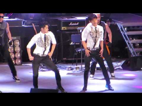 [fancam] 150502 TVXQ - Intro + Mirotic (주문) @ KMF 2015 Hollywood Bowl