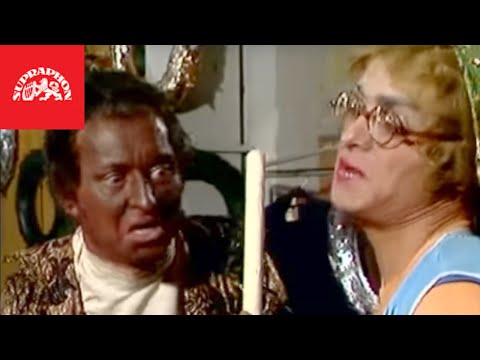 Oldřich Kaiser & Jiří Lábus - Uklízečka a pěvec