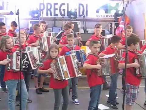 Orkester harmonikarjev CiS v Šmartnem