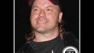 LA RENGA - ALMOHADA DE PIEDRA (audio del video )