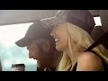 Blake Shelton And Gwen Stefani Can T Stop Laughing On Adorable Car Ride
