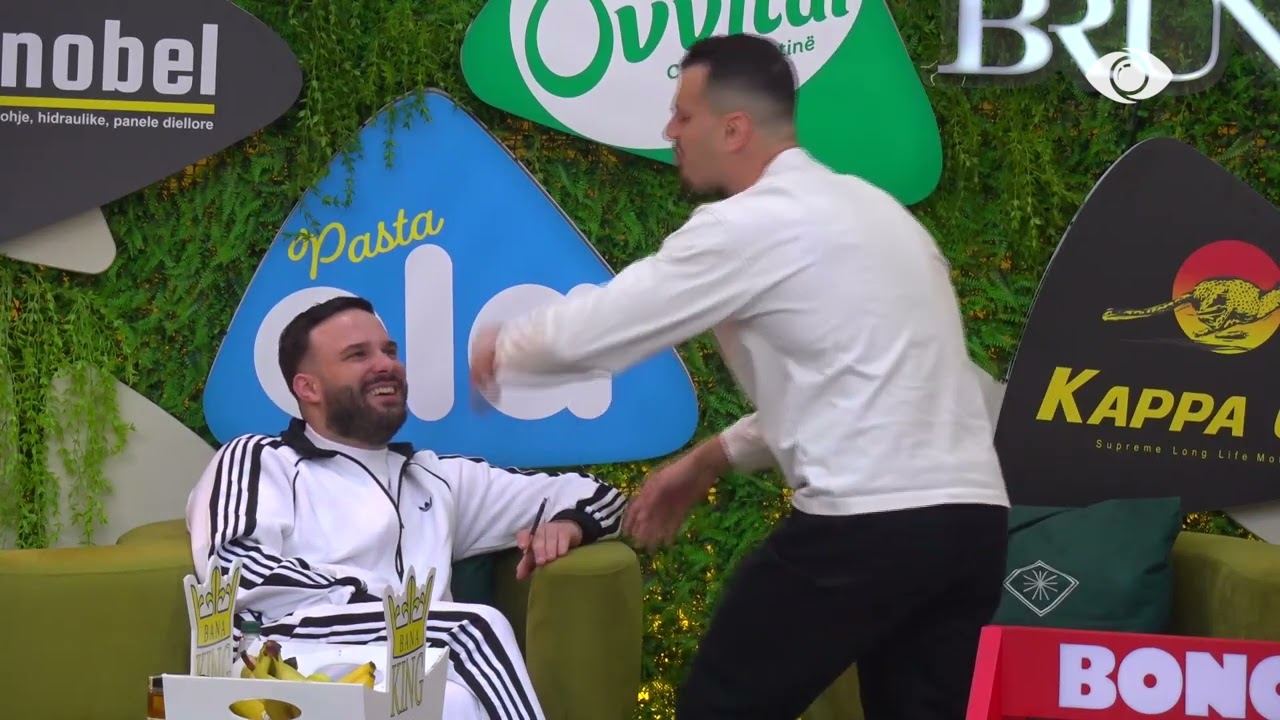 Është nga ata çunat që …/ Mateo flet me banorët për Rogertin