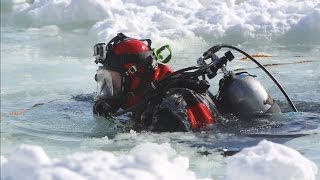 preview picture of video 'ECSO URT Ice Diving at Spaulding Lake 2/13/2015'