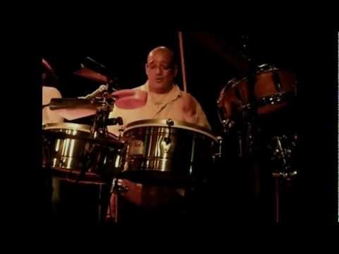 Calixto Oviedo - Solo de Timbales Magistral.mp4