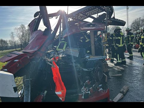 Schwerer LKW-Unfall auf A1 bei Werne - Fahrer musste befreit werden