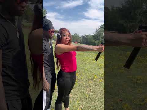 I HAD LET MY GF TAP MY GLOCK W FRT 😳😅