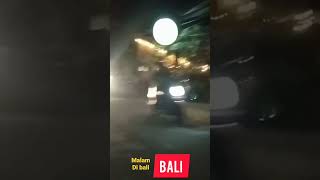 Download lagu tempat nongkrong bule/swasana malam di Bali mp3