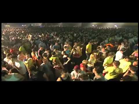 In Qontrol 2004 - Dana