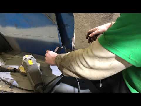 Classic Mini Pickup Restoration Ep87 - Rear Bulkhead