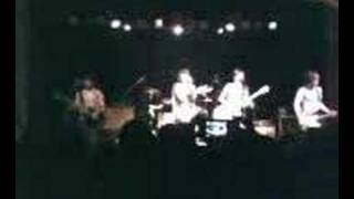 MEG AND DIA (TELL MARY) LIVE!