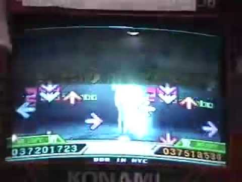 DDR: Digital Life 2004 Tournament: Chris Fyre vs. Pickles - Lamour et la Liberte