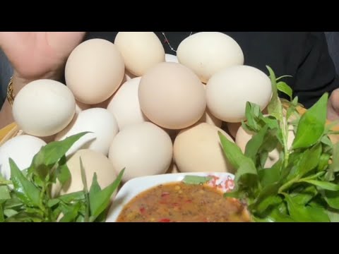 Trứng gà ta vữa nước , ăn béo ngậy quá đã ￼❤️😘