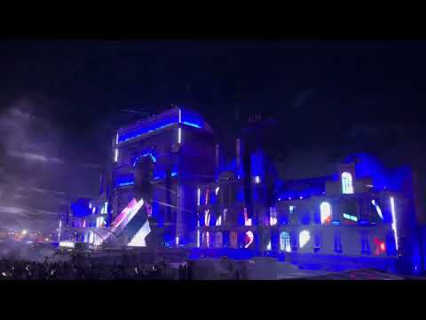 Oliver Heldens playing Ray Of Solar vs. Cinema // Airbeat One 2024