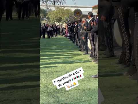 Despedida de Vicente Fernández 🕊️🕊️🕊️