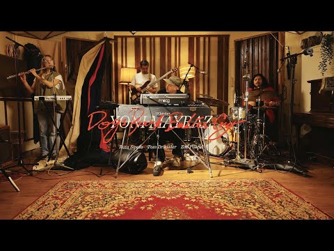 Yoni Mayraz - 'Rooftops' (Live in Studio)