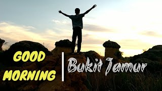 preview picture of video 'Video pendek : sunrise di bukit jamur Bungah Gresik'