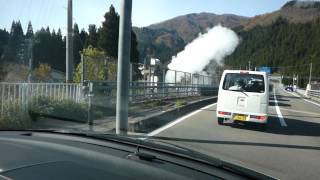 preview picture of video 'SL只見線紅葉号 - Steam Locomotive in Japan'