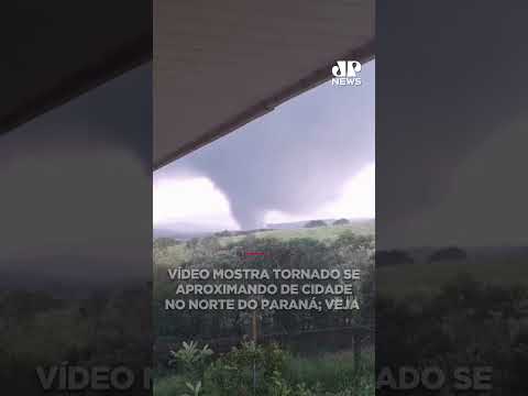 Vídeo mostra tornado se aproximando de cidade no interior do Paraná; assista