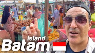 Download lagu I spent a day with locals in Batam Island, Indonesia mp3