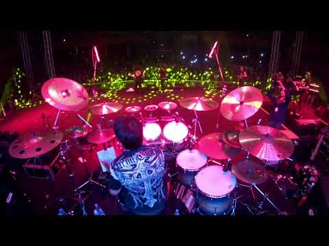 God Bless "Menjilat Matahari" - Fajar Satritama drumcam