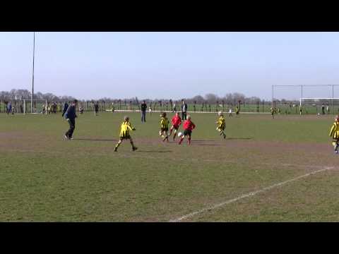 1e doelpunt binnen de minuut Haastrecht F1 - Nieuwerkerk F2 (3-3)