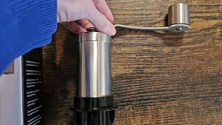 Mlýnek na kávu Rhinowares s nástavcem