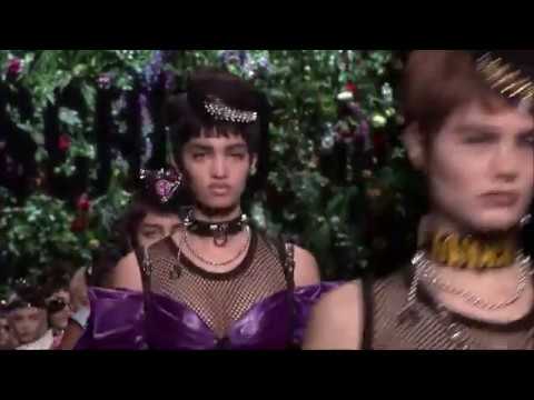 MOSCHINO women's spring summer 2018 fashion show