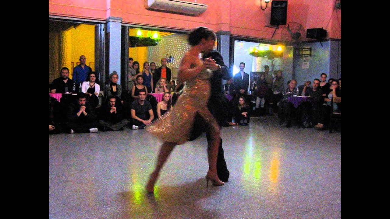 GUILLERMO CERNEAZ y GABY MATALONI en Viva La Pepa Milonga (4/4)