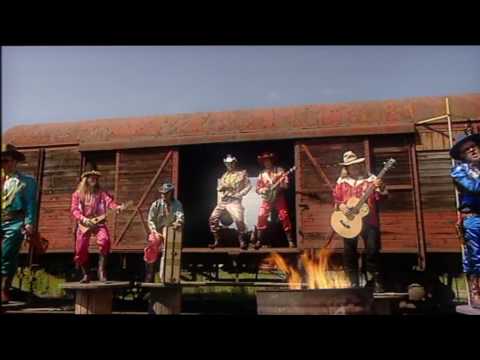 Dusty Cowshit - Chicken Rodeo - PysjPopBaluba - 16x9 HQ