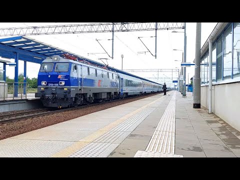 EP09-006 z IC5602 Heweliusz przez stację Rawicz.