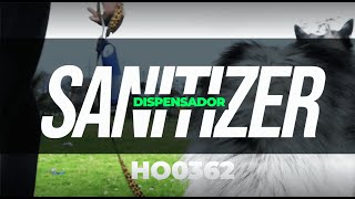 Preview video - Dispensador de bolsas para mascota, con gancho carabinero, 15 bolsas incluidas y frasco para recargar líquidos como gel o alcohol (no incluidos).