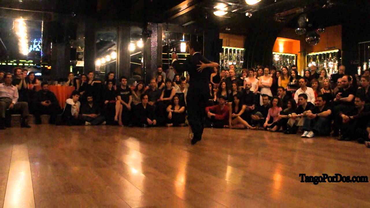 Sebastian Achaval y Roxana Suarez Lo de Elli Atenas 18/3/2012 3/5