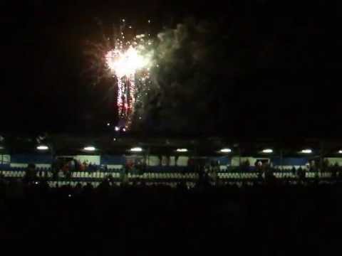 Oldschool Oosterenkstadion! Vuurwerk vanaf de middenstip kijken (afscheid Oosterenkstadion)
