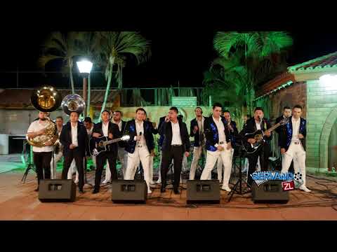 Hermanos Siqueiros Ft. La Decima Banda - Entre La Bola Se Rola (En Vivo 2019)